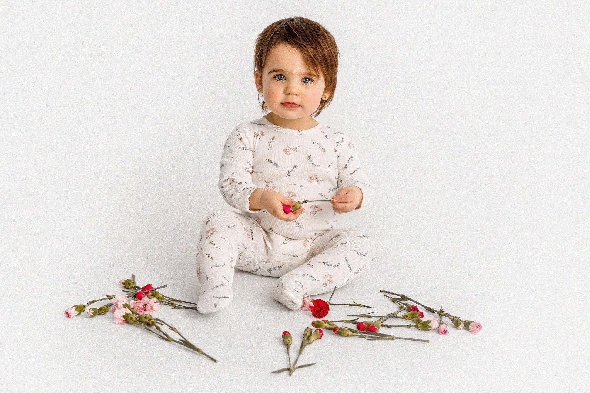 Ribbed Floral Footie with Hand Covers - Tiniboo